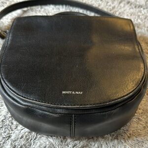 Matt & Nat CHARLIE Vegan Crossbody Bag black half moon chunky zipper